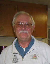 2008_eboard_1_tom_voss.jpg (51049 bytes)