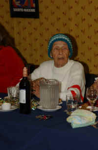 DSC_1245_800.JPG (80353 bytes)