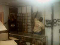 more_windows_F.jpg (45791 bytes)