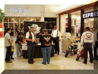 P1010122_500.JPG (59931 bytes)