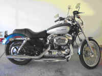 Sportster_2004_800.jpg (75552 bytes)