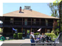 fb2002_myersinn.jpg (64180 bytes)