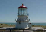 fb2002_shelter_cove_lighthouse.jpg (25858 bytes)