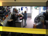 fb2003_mala_shopping.jpg (54037 bytes)